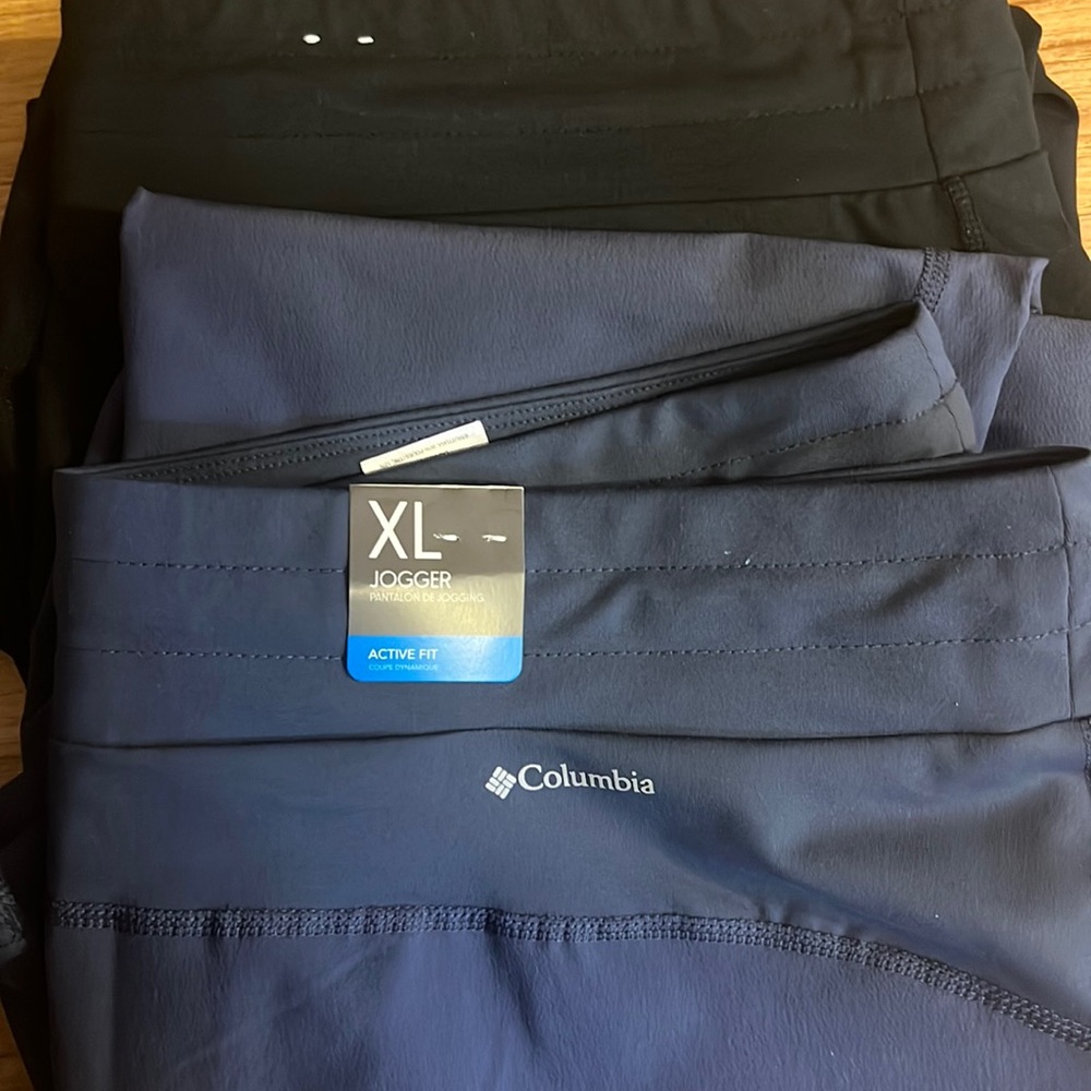 Two pairs of Columbia women’s pants XL